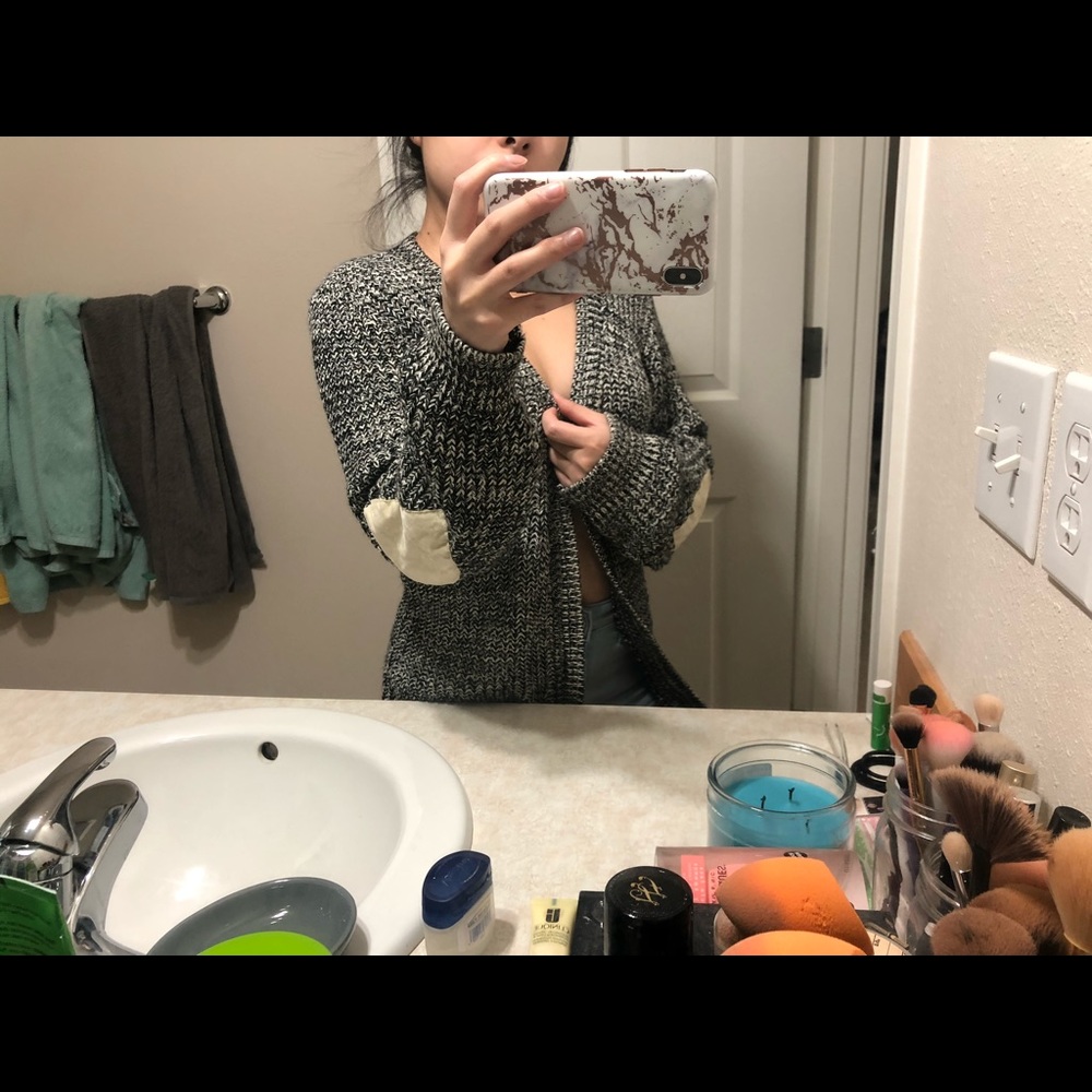 Knitted cardigan